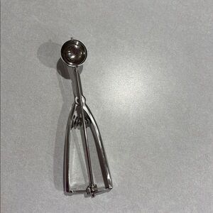The Pampered Chef Small Stainless Steel Scoop for Cookie Dough Melon Balls